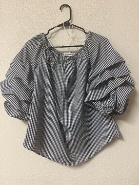 Roommates Black and White Gingham Puff-Sleeve Blouse